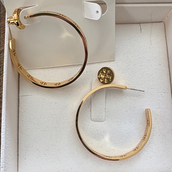 Tory Burch Gold Plated Earrings NWT - Picture 2 of 5
